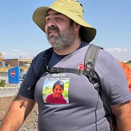 ysn_beyX's tweet photo. ADALET YÜRÜYÜŞÜ 6. GÜN

Arif Güran, biricik kızı Narin Güran'ın hakkı için, haksızca ceza alan masum ailesinin hakkı için Ankara yolunda yürümeye devam ediyor.

Siverek'ten Hilvan Şanlıurfa istikamet.
@akpartiurfa @AEminOnenOfis @ibrahimeyyupogl @CYAZMAC
#NariniçinAdaletYolu https://t.co/lsSbtcCrUo