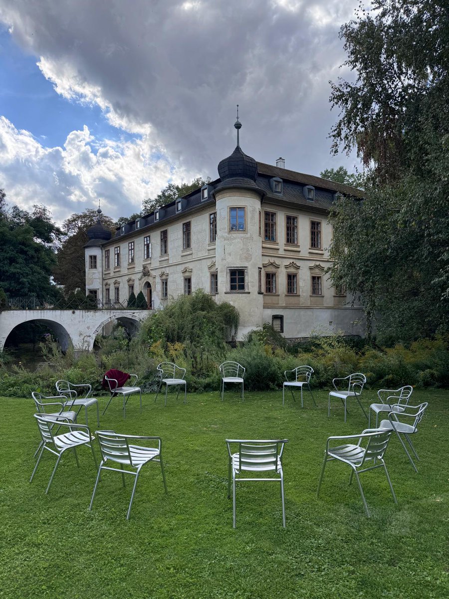 chinaobservers's tweet photo. 🤫Something is brewing... while we are waiting for our #WiCH co-chairs to arrive at the very first #Women Insight on #China meeting! WiCH is our very exciting sister project you will definitely hear about in the near future.👩🦰
📎https://t.co/p0bFmm0EGy @AMO_cz @ivana_karaskova https://t.co/3z5ANzThsf