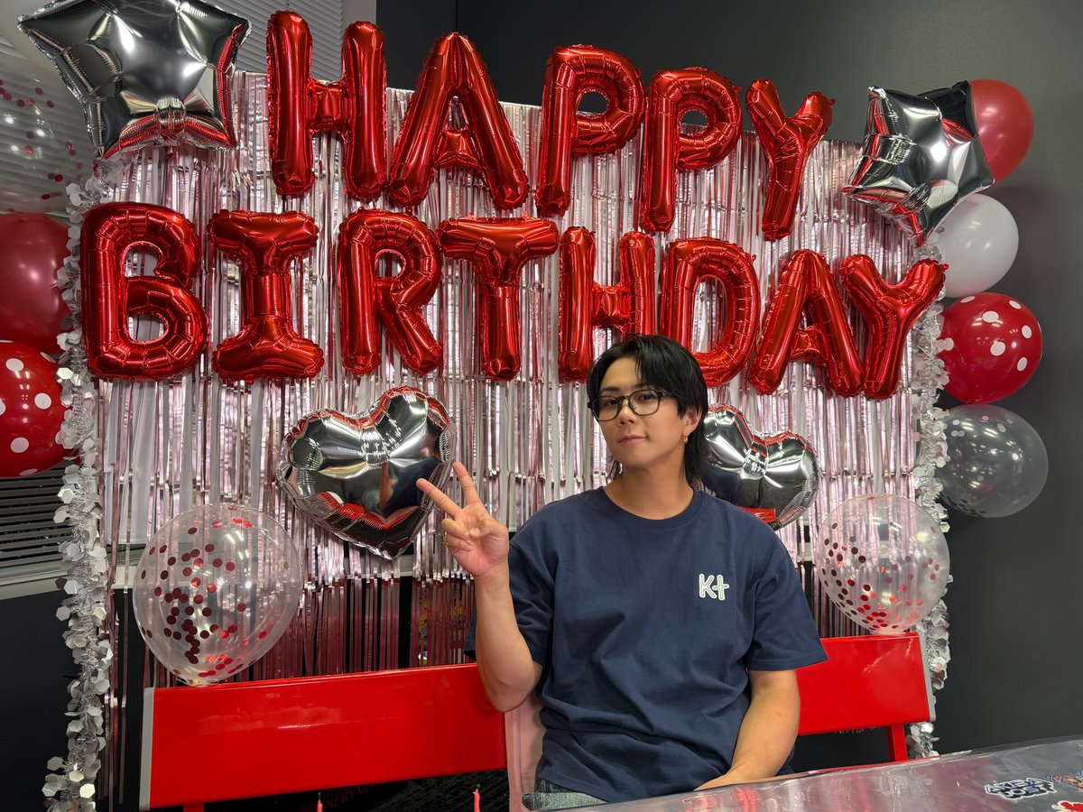 k_hiro_mitsu917's tweet photo. #北山ちゃんねる
誕生日YouTube生配信🎂

ご視聴ありがとうございました！

#北山宏光_祝誕生祭 を付けて
お祝いメッセージお待ちしてます🎉✨

アーカイブはこちら🎥
▶ https://t.co/qgQka5p2n7

北山宏光 Staff https://t.co/m3L2Weey72