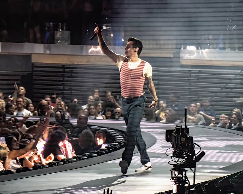 amymckeonphoto's tweet photo. Harry Styles (@Harry_Styles) - Together Together - New York City MSG N7 (09.09.26) #TogetherTogether #MSGN7 https://t.co/6ybPwQYrad