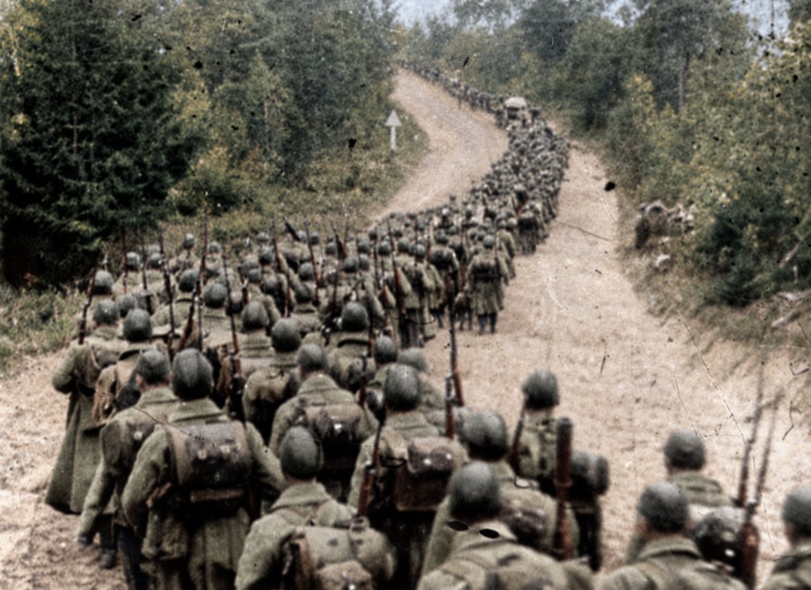 ipngovpl_eng's tweet photo. At around 4:20 a.m. #OTD in 1939, one of the first clashes of the Soviet invasion began near Podwołoczyska in Podolia, then southeastern Poland.

Troops of the “Skałat” Battalion, commanded by Lt. Col. Stanisław Janusz, opened fire on units of the invading Red Army. They belonged to the Border Protection Corps, the Polish formation responsible for guarding the country’s eastern frontier.

Sixteen days after Germany attacked from the west, the Soviet Union invaded from the east, openly joining its German ally in the war against Poland.