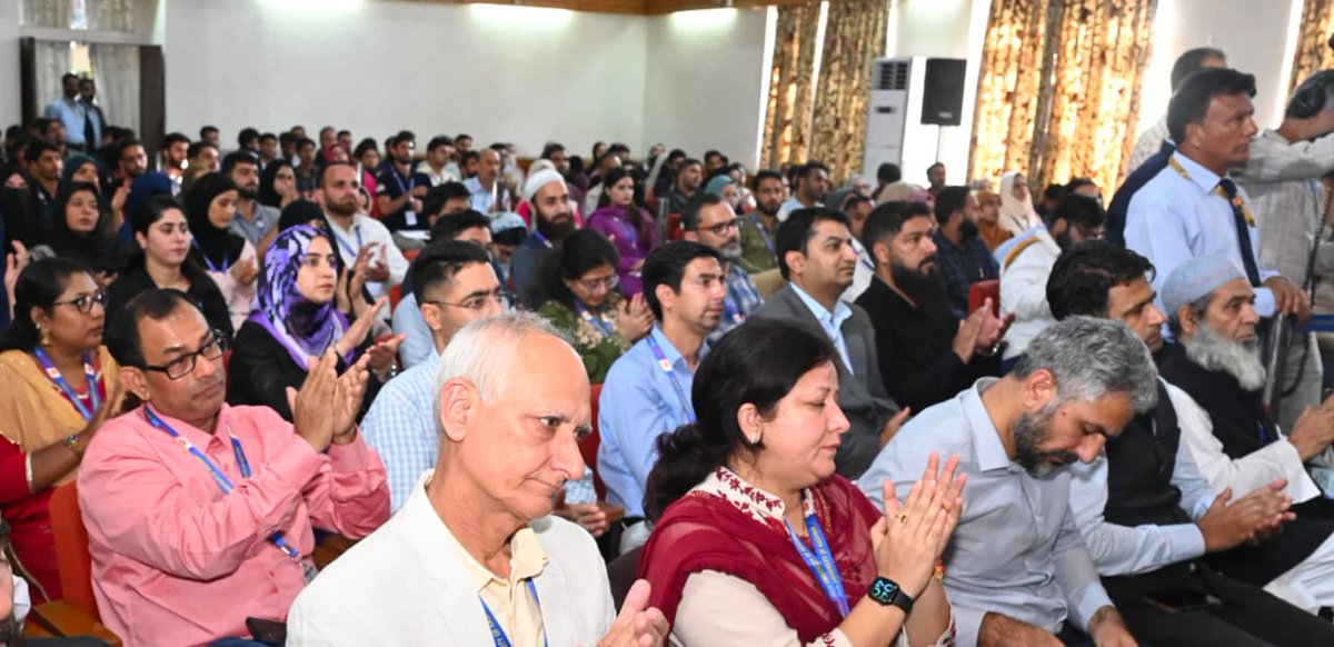 manojsinha_'s tweet photo. Today attended the valedictory session of the National Seminar on Environment, Climate & Sustainability at Kashmir University and emphasised bridging science & policy to tackle the challenges of climate change. I gave a vision of climate-resilient, inclusive India by 2047 and highlighted geospatial intelligence, anticipatory governance & real-time decision-making as lifelines for climate resilience.