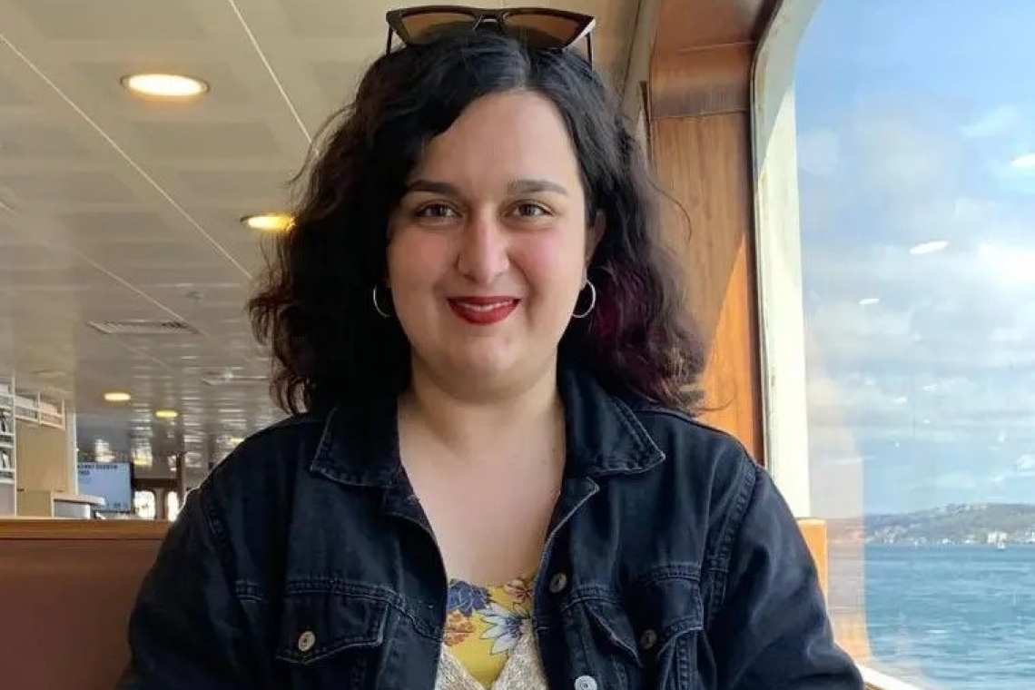mlsaturkiye's tweet photo. Gazeteci Elif Bayburt tahliye edildi

Yedi aydır tutuklu bulunan ETHA muhabiri Elif Bayburt, İstanbul 24. Ağır Ceza Mahkemesi’nde görülen ilk duruşmasında tahliye edildi.

Bayburt’un bir sonraki duruşması 10 Aralık’ta görülecek.
https://t.co/5J5pnufvPK