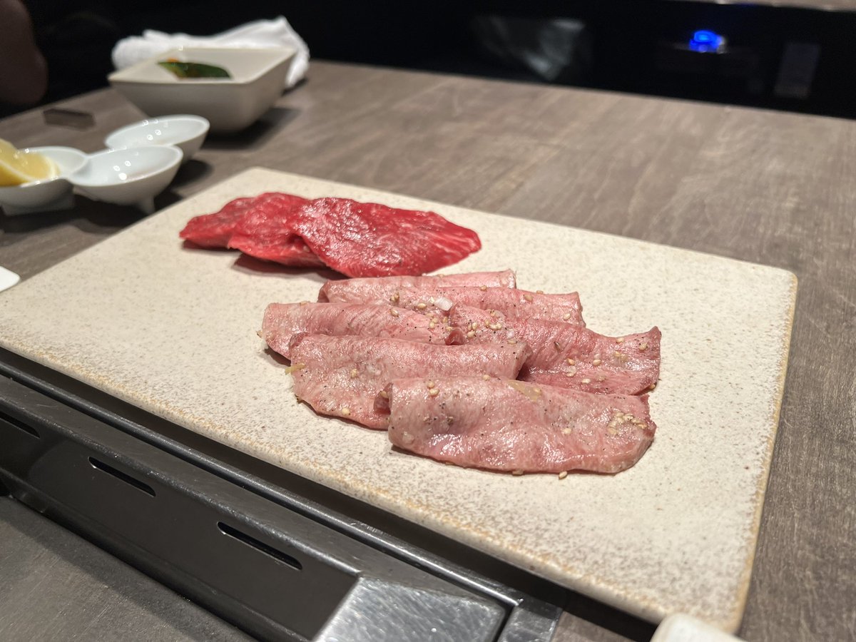 isoyo77's tweet photo. TGS終わりにきょぴひたと焼肉〜
楽しかった https://t.co/aCUrgWjzVc