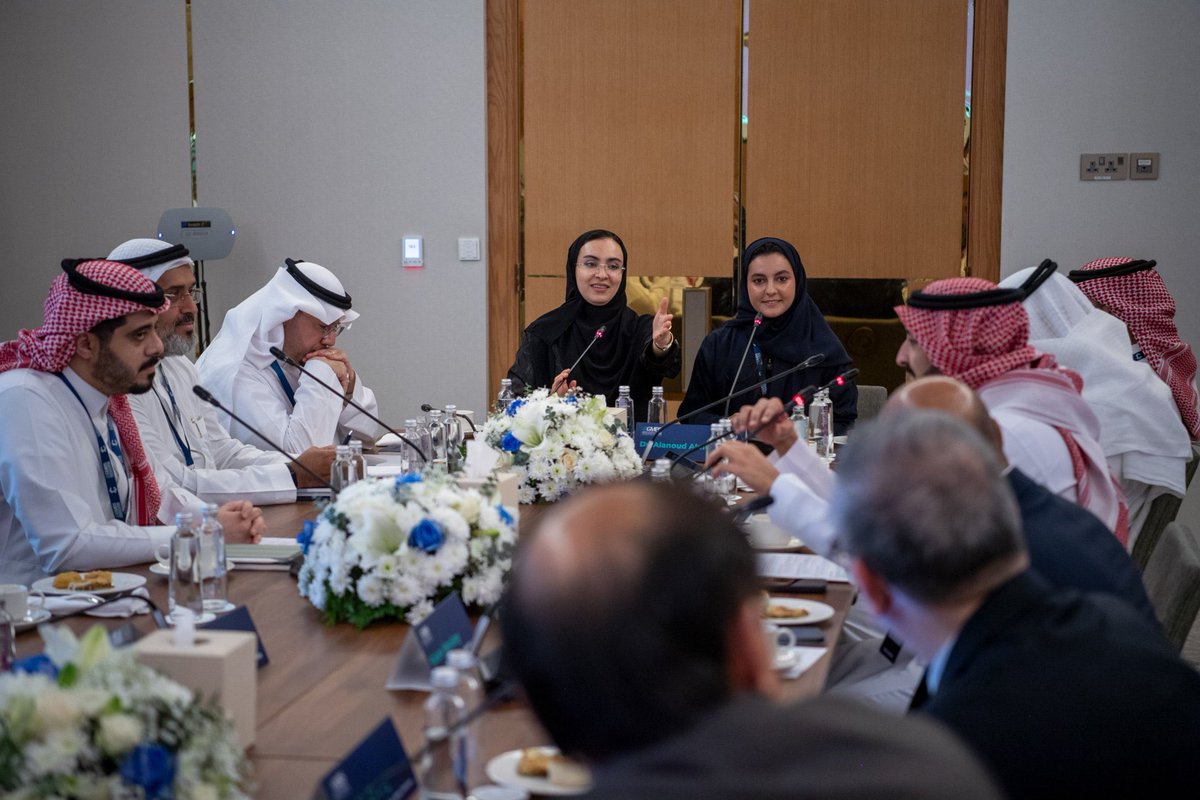 AljasserMustafa's tweet photo. سعدت بحضور قمة الرياض العالمية للتقنية الحيوية الطبية #RGMBS2026 والمشاركة في جلسات تنفيذية تناولت التصنيع الحيوي والتوطين ونقل التقنية، إلى جانب أسواق المال والطروحات والاندماج والاستحواذ.
نقاشات قيّمة جمعت قيادات من القطاعين الحكومي والخاص والاستثماري، وركزت على تحويل الفرص إلى شراكات واستثمارات قابلة للتنفيذ.

كل الشكر للمنظمين ولكل من أسهم في نجاح #RGMBS