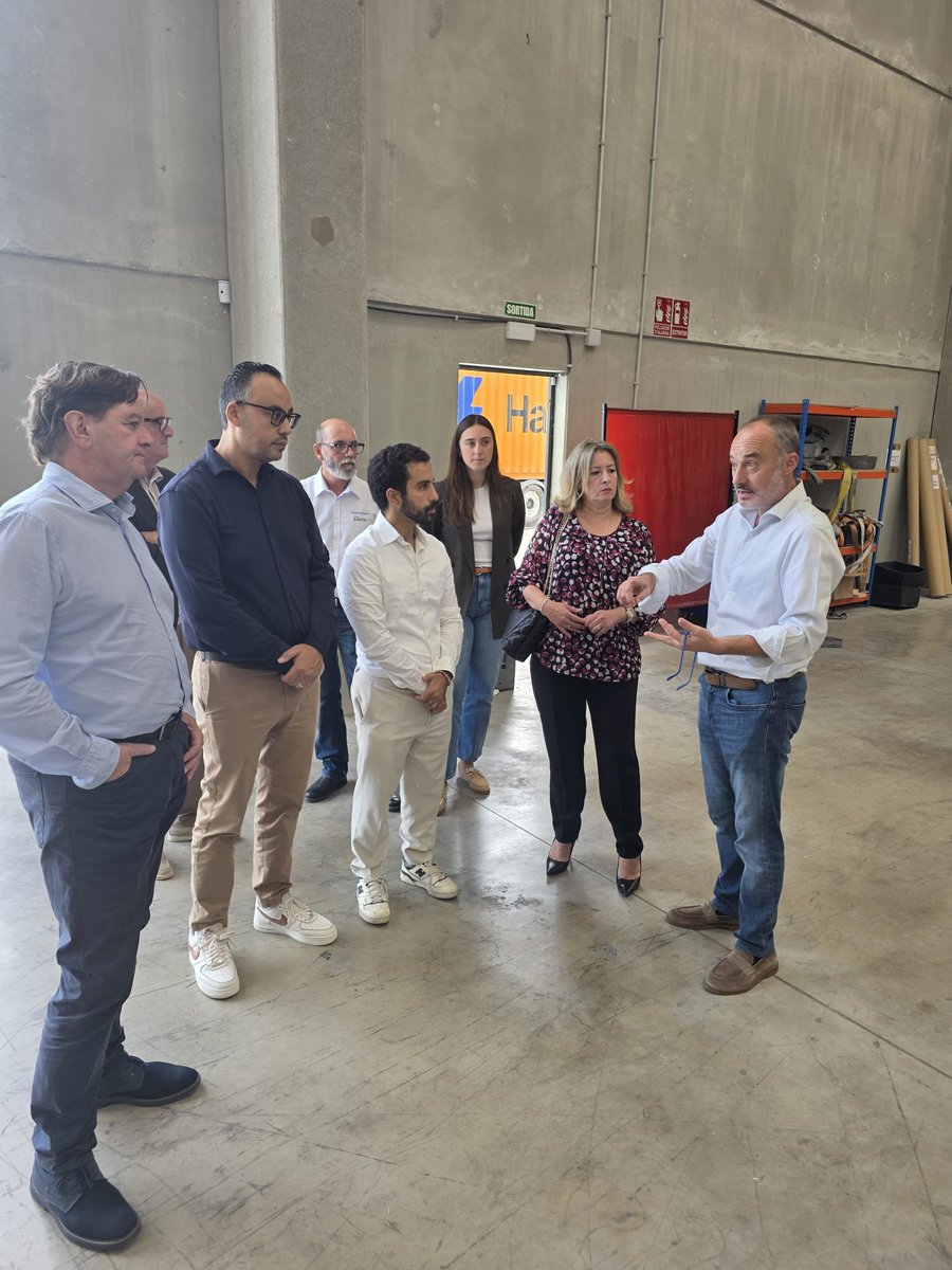 MaEnGirona's tweet photo. En vísperas de un proyecto de  inversión en Marruecos, visita de la Sra Cónsul General a las instalaciones de la empresa "SIGMA Water Group", especializada en el diseño, construcción y puesta en marcha de plantas para el tratamiento de aguas residuales industriales. https://t.co/J2cOQtqMwm