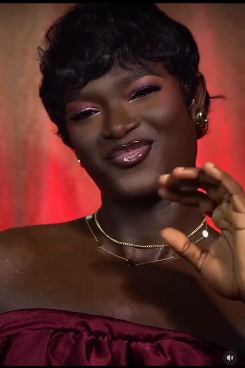 iamzioraa's tweet photo. We should normalize makeup for men. https://t.co/BCdwBYwZ9X