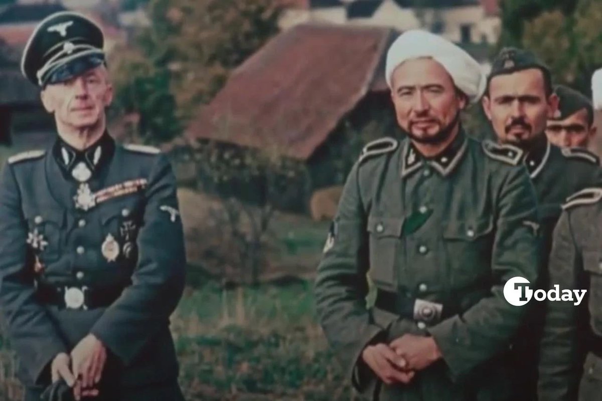 Readonly1814's tweet photo. @yowzwazah @axinia12522891 @MarxismNoPhone @lingerence Immediately forbid every flag inspired by Pan-Arabic colors, Indian flag, fez hats and Islam as a whole as nazi symbols. https://t.co/TKIcB22rOx
