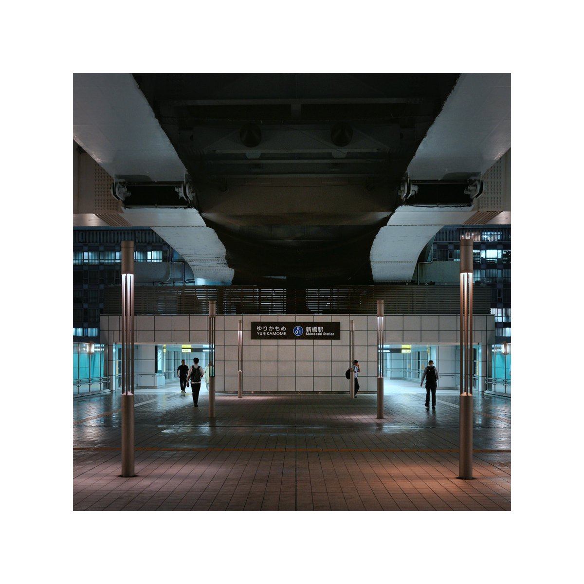 AkiryoFe's tweet photo. - 2026.09.07
- 東京都港区
- ゆりかもめ / 新橋駅 / －

#駅の中の馬 https://t.co/Icq23YgZq0