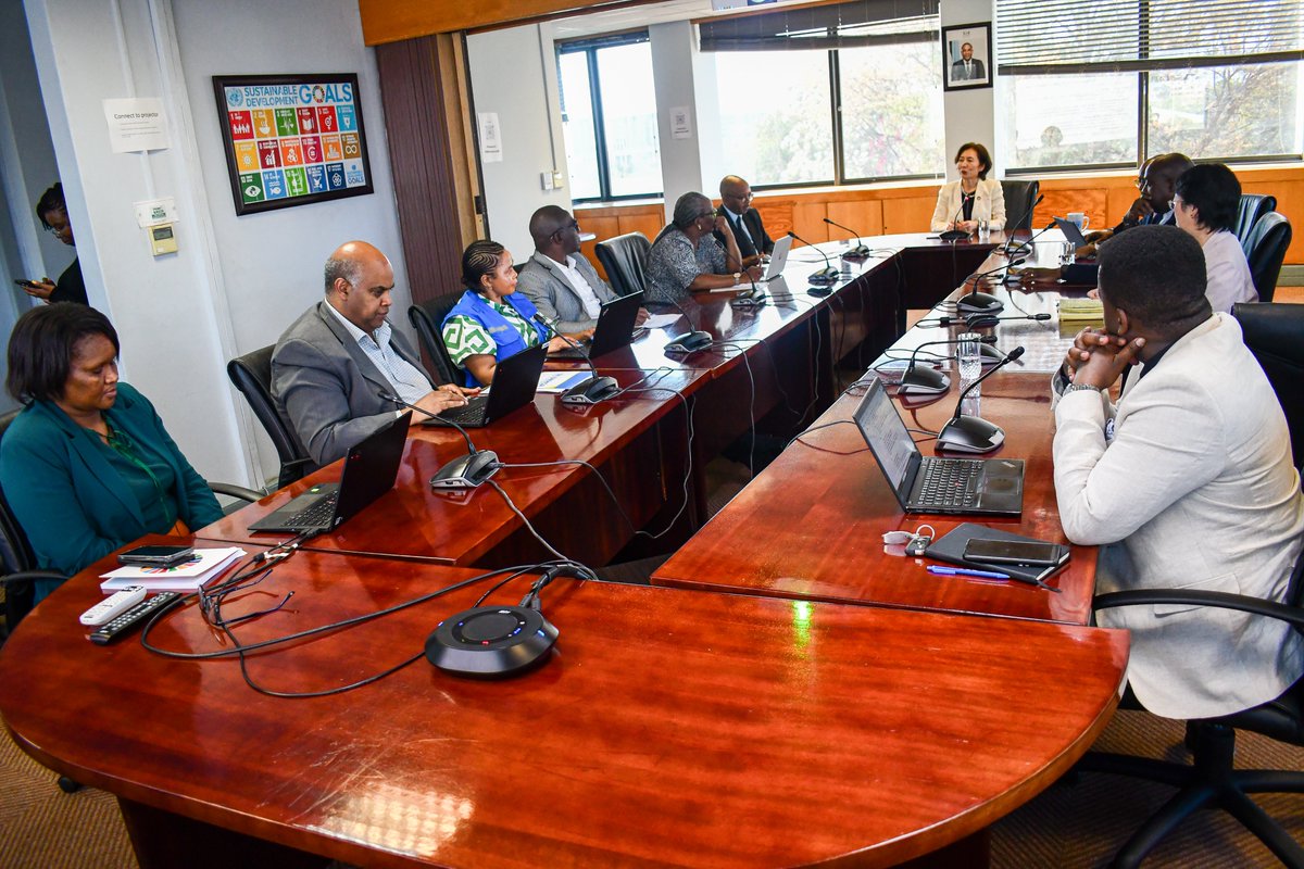 UNHCRSouthernAF's tweet photo. The @BWGovernment, @Refugees and the @UN_Botswana Team are advancing a transition towards greater refugee self-reliance and inclusion in national systems.

Led by the Ministry of Justice and Correctional Services, the engagement focused on the transition of Dukwi Refugee Settlement towards a more sustainable model, expanding livelihood opportunities, strengthening human capital and reducing dependency on humanitarian assistance.

#WithRefugees
