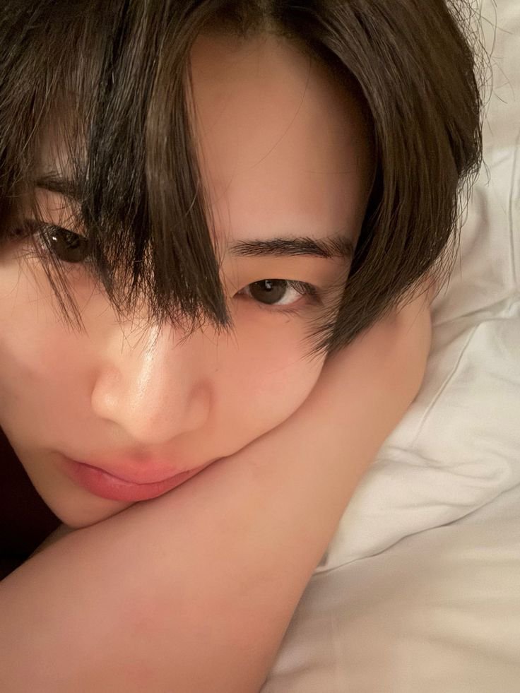 ZestyGanteng's tweet photo. @HeartbeatFizz Halo anak anak manis gue yang sebenernya gak manis soalnya kelakuan kalian bikin naik darah semua unik unik ya tapi I love you so much guys. Maafin abang ganteng jarang bonding karena keburu diserap kasur setiap hari. Siapa sih yang gak suka tidur? Yakan? Setuju please. https://t.co/qoOi2dTCl3