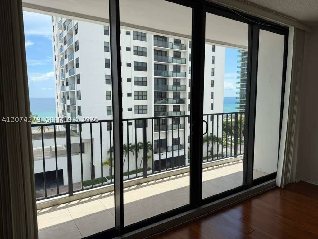 RealtybyRicardo's tweet photo. https://t.co/cGHUcJ3nHj https://t.co/1pgWaKk6eG