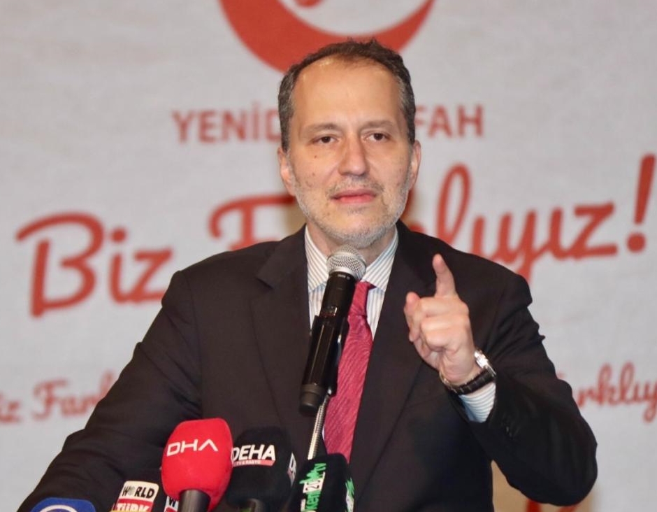 ntahabercom's tweet photo. Yeniden Refah Partisi Genel Başkanı Fatih Erbakan: (Borsa hk)

▪️Borsa İstanbul'da yaşanan büyük çöküş, bir 'iş kazası' veya 'piyasa dalgalanması' değil; göz göre göre gelen, doyumsuzluğun, denetimsizliğin ve liyakatsizliğin eseri olan çok ağır bir dolandırıcılık vakasıdır. 

▪️Bu organize dolandırıcılığın hesabını hukuk sormayacaksa kim soracaktır? 

▪️Açıkça söylüyorum; siz sormazsanız biz soracağız.