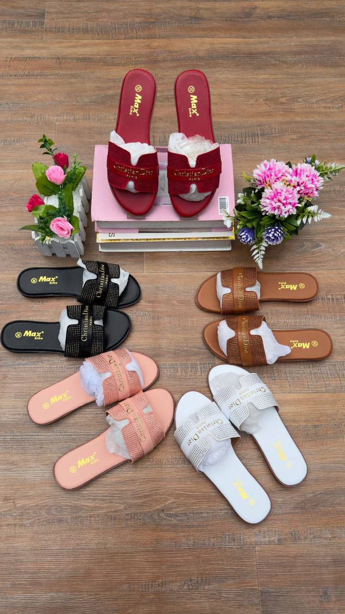 Your_pluggg's tweet photo. DIOR STONE 

PRICE: #10,500✅✅✅

Black: 36-41
Red: 37-41
Brown: 36-41
White: 36-40
Peach: 36-40 https://t.co/ssFMMuUTmU