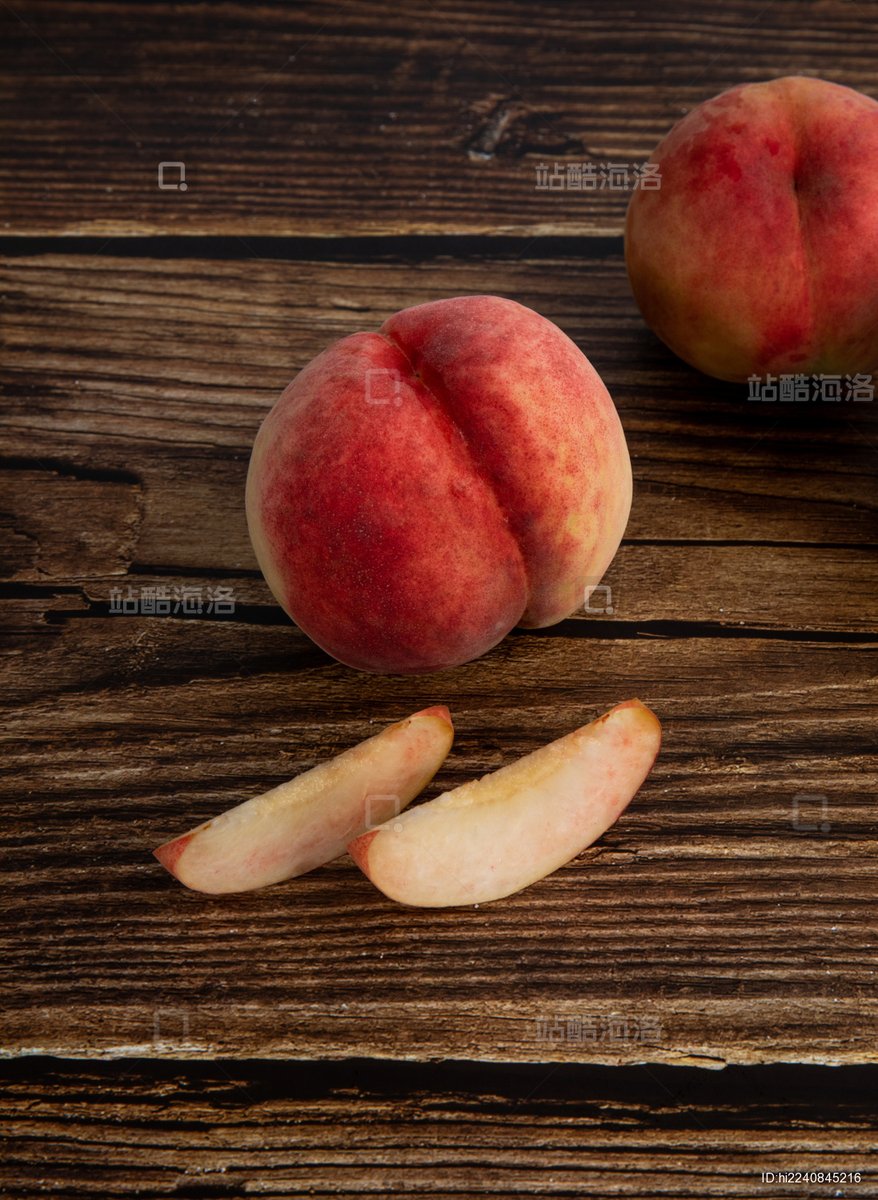 6williamd5aniel's tweet photo. [Super juicy, sweet  from local farms—no weird additives, just pure summer vibe! Perfect for snacking or tossing into yogurt. 10/10 would repurchase! #FoodFind #FreshProduce]， https://t.co/IsYYb16oU7