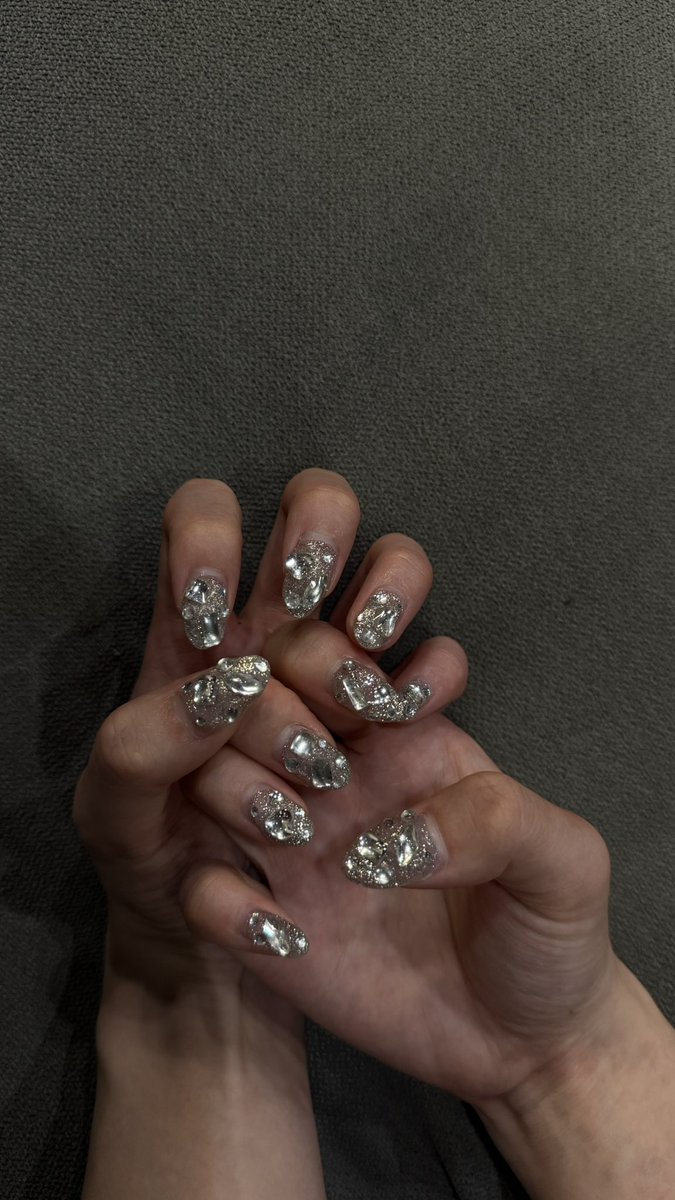 ren_n437's tweet photo. バカ可愛いストーンネイル🩷可愛すぎ💅 https://t.co/w0Xr3HzPTu