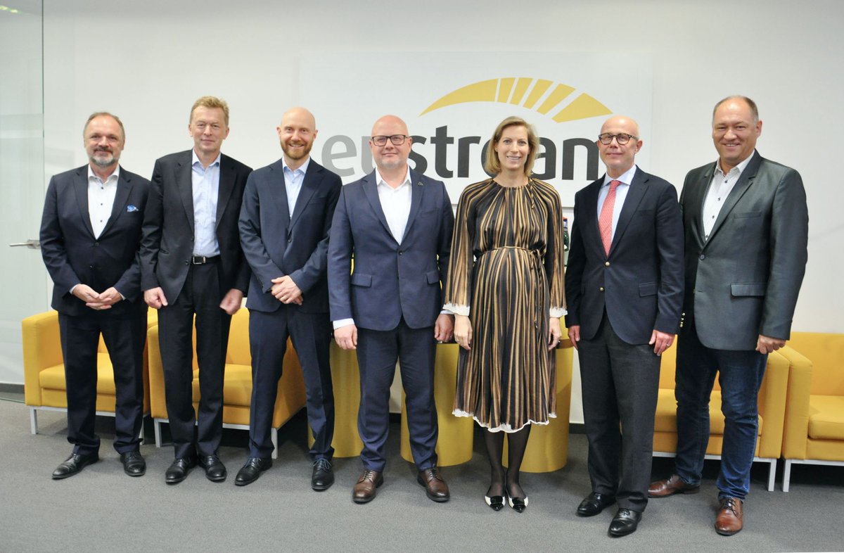 ENTSOG's tweet photo. 👋 Summer is over and it is time to get moving again! @ENTSOG’s Board gathered in Bratislava to launch a new season of activities, collaboration, and important deliverables.

🤝A sincere thank you to @Eustream for hosting this September meeting and to our new Board Member, Rastislav Ňukovič, for welcoming colleagues from across Europe.

🌍Meeting in Slovakia also offered a reminder of the important role that Central and Eastern Europe plays within the European #gas #network. The region has been at the centre of Europe's changing gas flows in recent years, demonstrating how #crossborder interconnections, #market integration and regional #cooperation contributes to #securityofsupply and system #resilience.

👉Discover ENTSOG’s upcoming activities and priorities through the draft Annual Work Programme (#AWP) 2027:  https://t.co/smgGoSUxuH