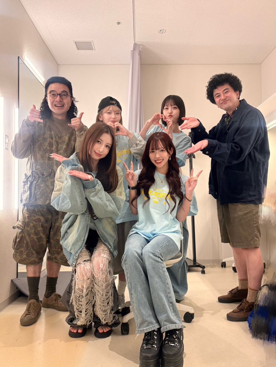 15_soyo614's tweet photo. カナメストーンさんのライブにお邪魔してきたよー！！！初のお笑いライブなの！！ほんと面白すぎて一生笑いが止まりませんでした！！ライブ中も私たちのことを紹介してくれて、、、ﾔｻｼｲ♡次のライブもがんばってくださいっっ！！#カナメストーン #粉吹いてんのかよ https://t.co/IecZYun3q1