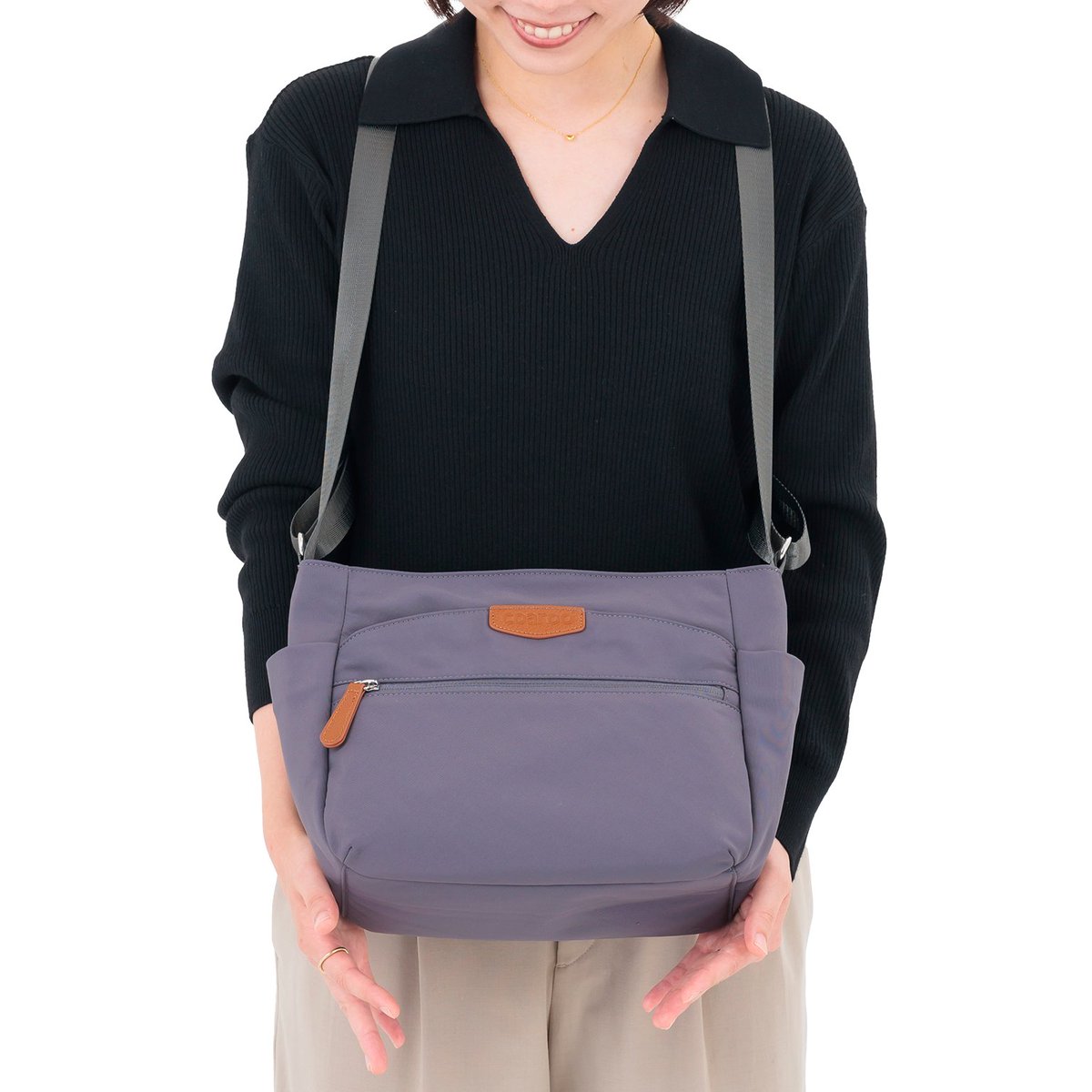 coaroo_bag's tweet photo. 今日は敬老の日。

「いつまでも元気に出かけてね」

そんな言葉と一緒に、
毎日のお出かけが少しラクになるバッグを贈るのもいいかもしれません🎁

エバーシリーズ全商品20％OFFキャンペーンは9/27まで。

クーポンコード【eva20】

▼4サイズから選べます
https://t.co/rj6R3ULj2x https://t.co/RwzQTqZety