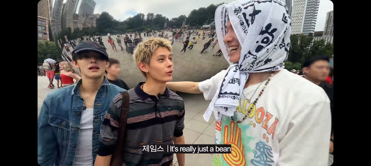 kriselatuan01's tweet photo. So, he smiled happily because of The Bean, right? 👀
#marjames https://t.co/sVZ71yIKBN