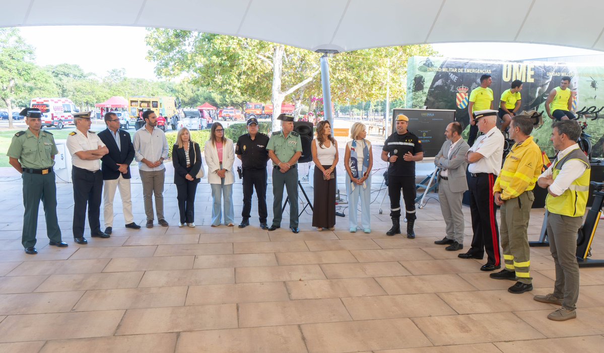 UniHuelva's tweet photo. ❤️ La UHU se suma a UMEDULA 2026 con una jornada de donación de sangre y médula, las I Pedaladas Solidarias y una exposición de vehículos de la UME en el Campus de El Carmen. 

Solidaridad y compromiso para ayudar a salvar vidas. 🩸🚴

#UHU #UMEDULA2026 https://t.co/wxh3z2br1V