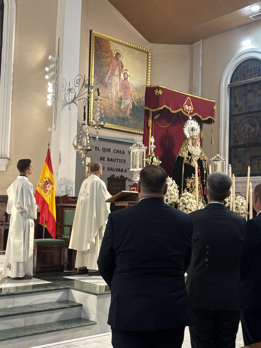 Vox_Fuengirola's tweet photo. 50.º aniversario de la bendición de María Santísima del Amor y Soledad.

Queremos dar la enhorabuena a la nueva junta de gobierno de la Hermandad del Cristo Yacente y a su nuevo hermano mayor, Raúl Fernández.

Nuestros mejores deseos en esta nueva etapa. https://t.co/8CCei6uZGO
