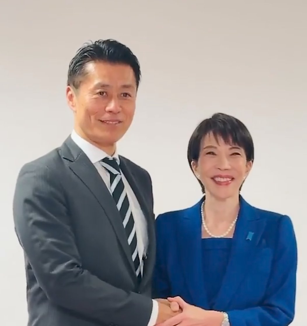 hosono_54's tweet photo. この度、高市早苗内閣において、新たに設置される防災庁、復興庁、国土強靭化などを担当する大臣を拝命しました。

安全保障政策の違いから民主党を離れて９年、変わらず国会に送り続けてくださった静岡５区の地元の皆さんに、改めて感謝申し上げます。

自民党議員として初めての入閣になります。野党から転じた私を受け入れ、ここまで支えてくださった自民党関係者の皆さんに、深甚なる感謝を申し上げます。

各地で頻発している災害に対応する責任は極めて重大です。防災庁設置を待たずに、今日から常に災害に備えなければなりません。この週末も台風２５号への対応にあたります。地元に帰ることは難しくなりますが、この使命を全うする覚悟です。

東日本大震災からの復興については、初期の段階で原発事故担当及び環境大臣として関わり、その後も処理水や復興再生土などの課題に取り組んできました。復興大臣として、福島、そして東北のために全身全霊をかけて取り組みます。

東日本大震災から１５年。地元の皆さんの努力で復興は進みましたが、依然として多くの課題が残っています。就任翌日には、さっそく福島を訪問して内堀知事のお話をうかがってきます。

国土強靭化、国際防災協力も担当します。自民党で南海トラフ地震・富士山噴火対策委員長を務めた経験を生かして、国内外の防災減災に全力を尽くします。
