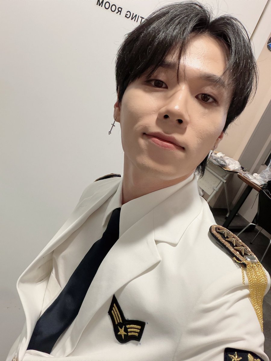 DONE_OFFICIALJP's tweet photo. [#イファ]

😋😋

#ディーワン #D_ONE #디원
#IHWA #이화 https://t.co/xSX2ugqEWL