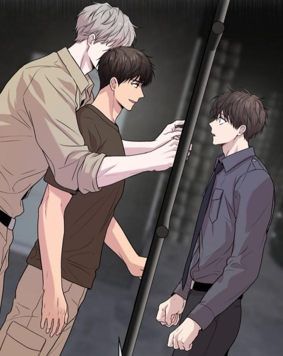 chew_wanning's tweet photo. ilay took away xinlu's situationship but (unintentionally) brought him the love of his life, so ilay giveth, ilay taketh away https://t.co/SfSuBIvSjf