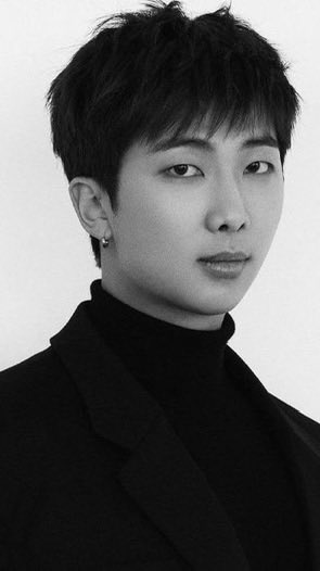 Sapphire_4real's tweet photo. To my moon child and comfort person RM. I will always cherish him, his music helped me get through sad times I hope I’m his comfort too. 💜🌙🐨🌳🥹

OUR SAFE PLACE NAMJOON 
PURPLE RIBBON FOR NAMJOON 

#RMYouAreLoved
#RMLivesSoWeLove
#AlwaysWithRM
#ComeBackToUsRM
#NamjoonLeanOnUs https://t.co/2OIu7yaJEg