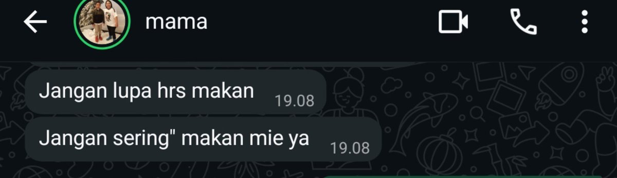 kyutissell's tweet photo. tadi sore abis kelas gw ke indomaret beli mie, malemnya mama gw : https://t.co/CaHzt5Ozt6