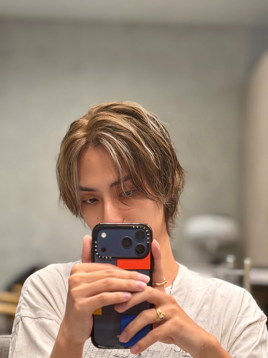 agwan61's tweet photo. 切ってもらった。カラーもつけた！ https://t.co/2HiF4EVLJd