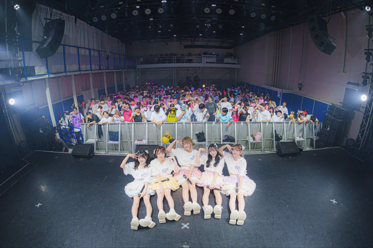 My_Stage_'s tweet photo. 💐御礼 #本日のまいすて 𖧷𓂃

🗓️9/17(木)
「1.5th Anniversary Live -One More Step-」

平日のお忙しい中、私たちのために時間を作って集まってくださり、本当にありがとうございました！
「My_Stage」として歩んできた1年半。その全てを詰め込んだ集大成を、皆さんの元へ届けることができました。
一つ一つ大切に作ってきた楽曲たち、そして何より、どんな時も隣で支えてくれた「まいめん」の皆さん。皆さんと一緒に今日という奇跡のような一日を迎えられたこと、心から幸せです。
ここで過ごした時間の温もりと景色をずっと心に抱きしめて、私たちはまた次の目標へ、一歩ずつ進んでいきます。
これまでも、これからも、私たちの物語にはみんなが必要です。
ずっと一緒に走ってくれたら嬉しいです。
これからも「My_Stage」の応援、よろしくお願いします！

📝セットリスト📝
00.OPSE
01.Dramatic Stage
02.未来オーケストラ
03.恋色グラデーション
04.この恋はイノセンス
-MC
05.もう運命ってことにしよ？(🎥)
06.Step by Stage(Short ver.)
07.今日好きになった人
08.君の隣で恋してる
-MC-
09.逆光ビリーバー
10.25時のシナリオ
11.Bunny Drive
-MC-
12.ワガママサマー
13.君色リコレクション
14.Twilight Symphony
-MC(1人ずつ挨拶)-
15.涙のスターチス
-ENCORE-
16.キラメティックサマー(Special ver.)
-MC-
17.Summer wish
-DOUBLE ENCORE-
18.涙のスターチス

❤️ེིྀりりり @ri_ri_ri_5_myst 
🩷ེིྀ浜辺ゆりな @yurina_myst 
🩵ེིྀ橋本めい ＠mei_myst 
💛ེིྀ小野みやび @onomiyabi_myst 
💜ེིྀ椎名みづき @mizuki_myst 

#My_Stage