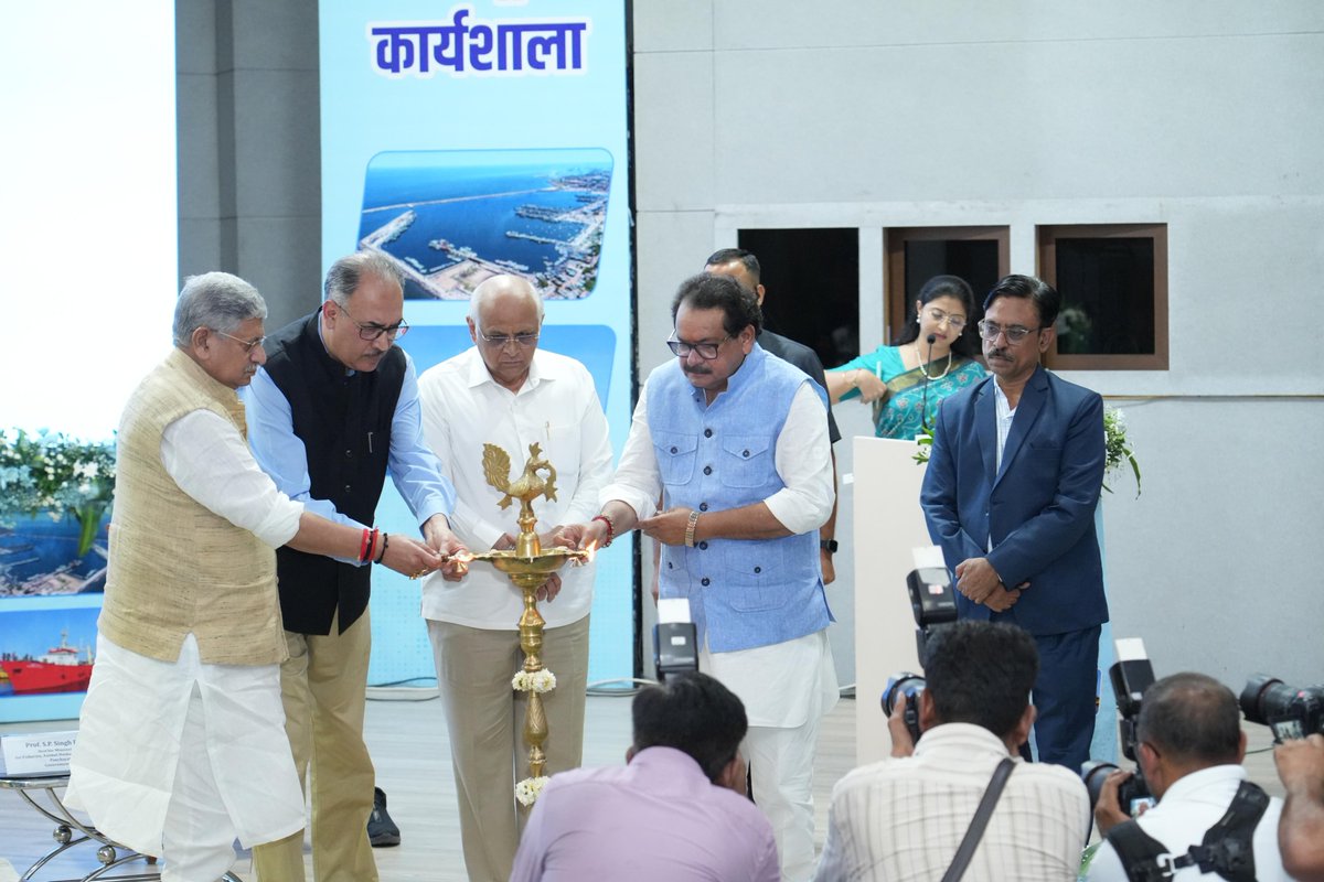 FisheriesGoI's tweet photo. Shri Bhupendrabhai Patel, Hon’ble Chief Minister of Gujarat; Shri Rajiv Ranjan Singh, Hon’ble Minister, Fisheries, Animal Husbandry along with Dairying and Panchayati Raj; and Prof. S. P. Singh Baghel, Hon’ble Minister of State, Fisheries, Animal Husbandry and Dairying and Panchayati Raj inaugurated the National Workshop on Promotion of Deep-Sea Fishing and Interaction with Access Pass and LoA Holders by lighting the ceremonial lamp in the presence of Dr. Abhilaksh Likhi, Secretary, Department of Fisheries, Government of India, and ShriArun Kumar Solanki, Additional Chief Secretary, Government of Gujarat at the National Forensic Science University (NFSU), Gandhinagar, Gujarat.

The workshop was organised by the Department of Fisheries, Government of India, to promote deep-sea fishing, sustainably harness high-value marine resources and strengthen India’s seafood export potential.