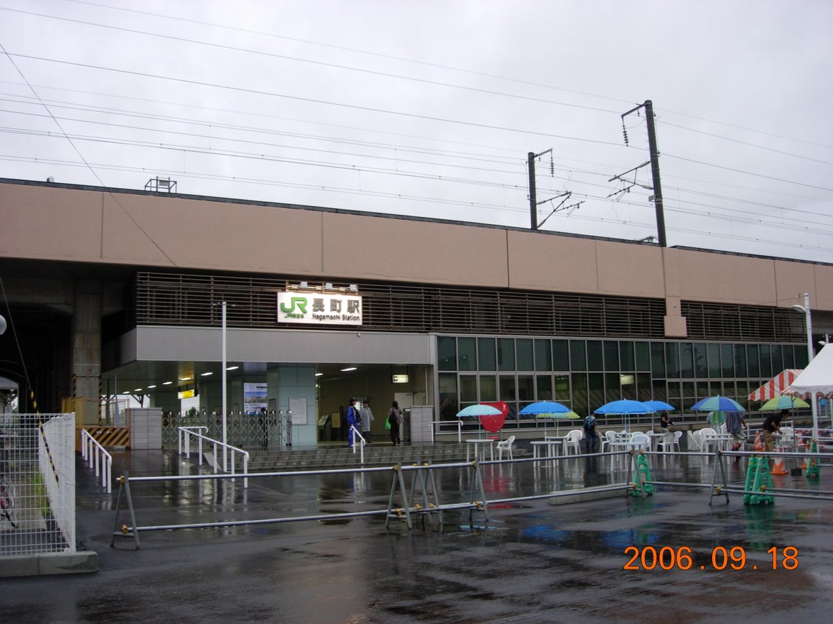 Datesaki_CT's tweet photo. 長町駅の新駅舎・高架ホームが開業してから、今日で20年となりました。

撮影日：2006/09/18 https://t.co/QOIwT8qlg5