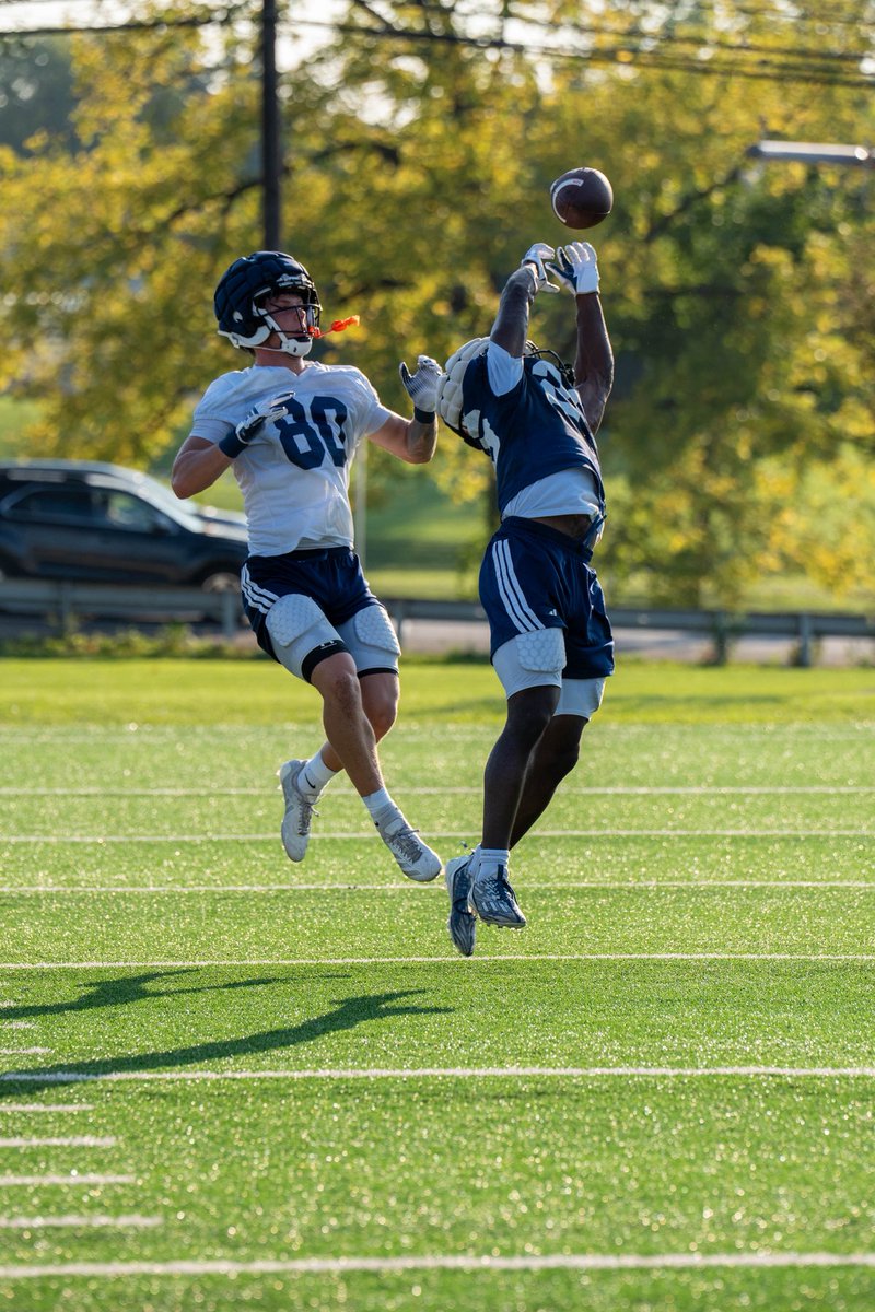 Bucknell_FB's tweet photo. Sharpening the axe 🪓

#rayBucknell🔶🔷🦬 | #ThunderOn https://t.co/ZJrCVXs2Tk