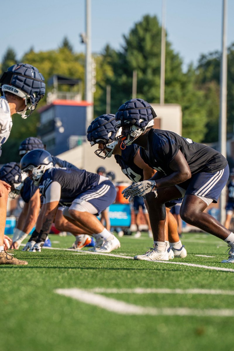 Bucknell_FB's tweet photo. Sharpening the axe 🪓

#rayBucknell🔶🔷🦬 | #ThunderOn https://t.co/ZJrCVXs2Tk