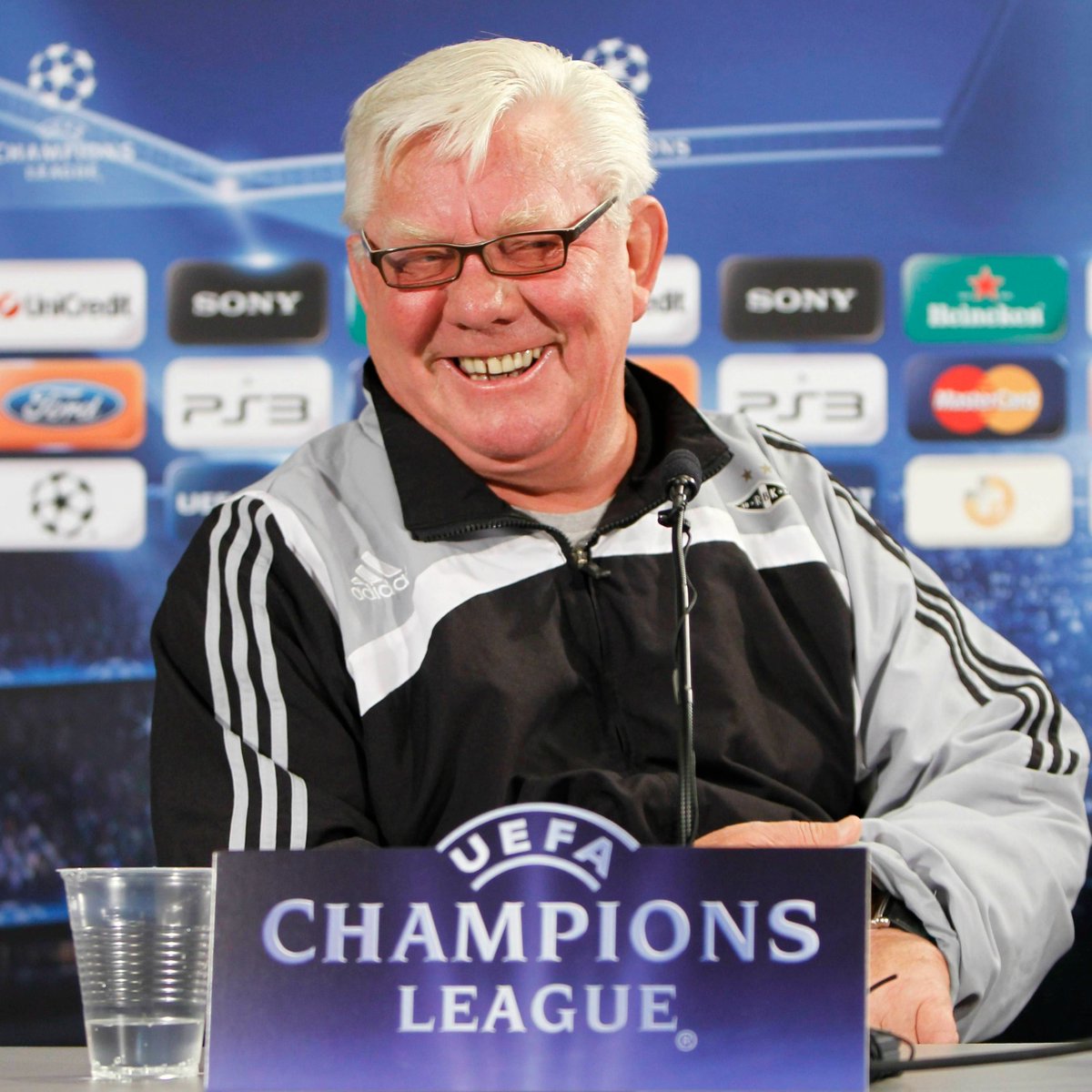 RBKfotball's tweet photo. På denne dagen ville Nils Arne Eggen fylt 85 år 🖤🤍 https://t.co/LNBhWCIXXL