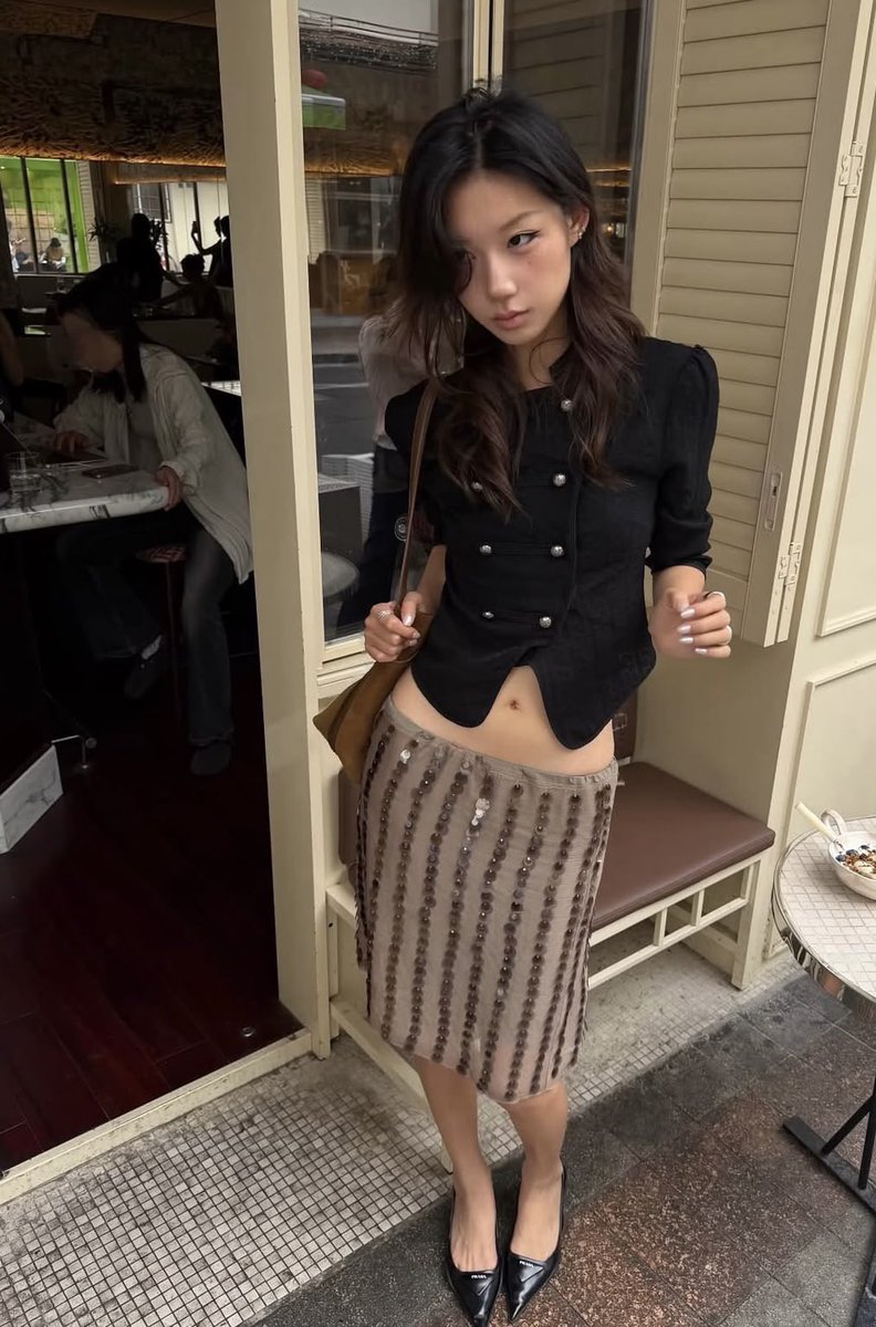 winxxcals's tweet photo. desperately need to be skinny enough to pull off outfits like these https://t.co/EF9JxEOcLl