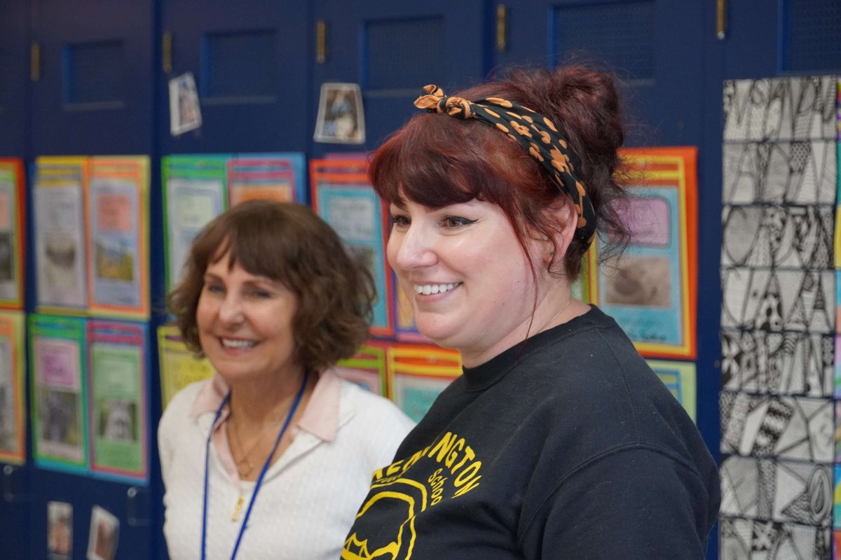 CoCoSchools's tweet photo. Congrats to Carolyn Landau, a teacher at Kensington Elementary School and one of West Contra Costa USD's Teachers of the Year! Tonight, she will be honored alongside 21 outstanding educators at the Contra Costa County Teachers of the Year Celebration at the Concord Hilton. https://t.co/kOMr4kKXpc