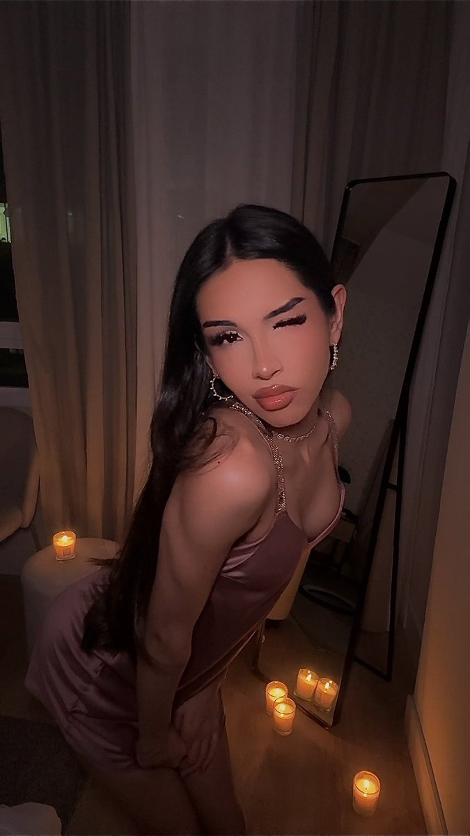 NilaWatchmlmkc's tweet photo. #ladyboy_saudi 
#ladyboy_riyadh 
#ladyboy_both_in_Riyadh https://t.co/PKXCqeupXs