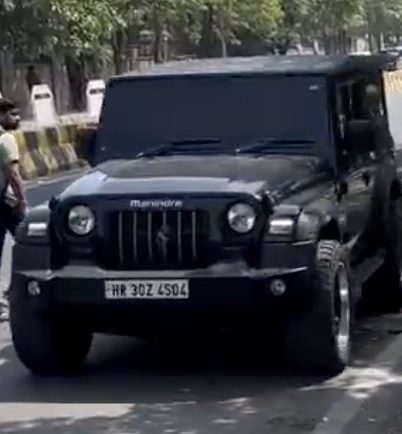 Gargi_108's tweet photo. @kapsology @police_haryana Watch the videos and Please take action and do the needful.
This car has 26 pending challans. https://t.co/rw1KLesR1b