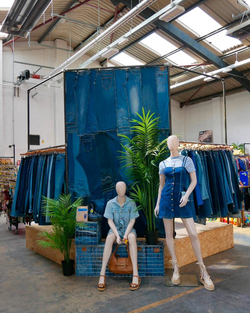 HelpMeRuddocks's tweet photo. What's better than retail therapy? 🛍 When you know your purchases support a great local charity!

Delighted to support @StBarnabasLinc launch the new Grantham Warehouse by designing and producing a wide range of supporting collateral.

Discover more: https://t.co/Shhj7bvRAE https://t.co/Z9Zor6DHOJ