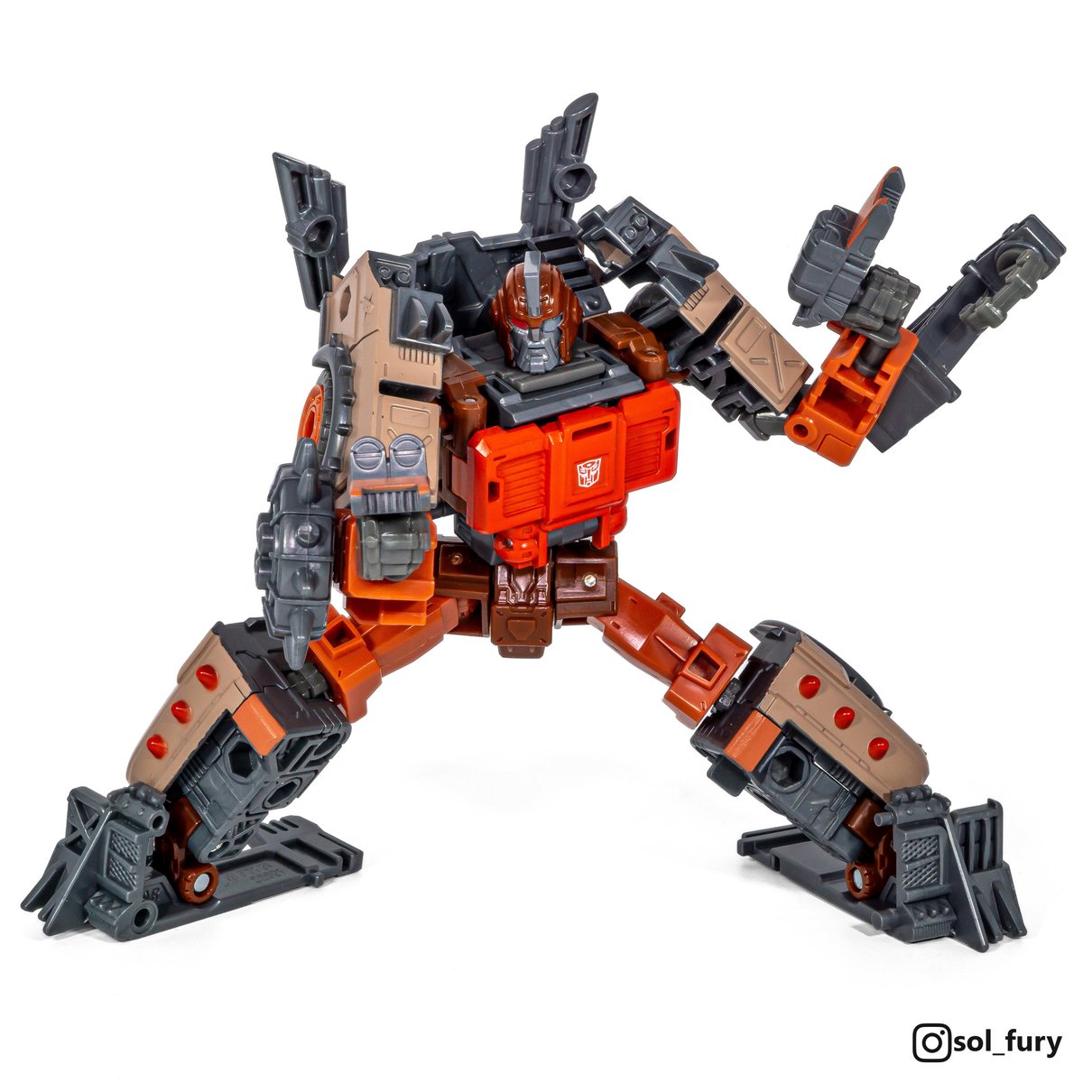 SolFury's tweet photo. "Get outta my way, or get turned into scrap."

Scraphook - Transformers Legacy Evolution (Deluxe class, 2022) 

#transformers #toyphotography #transformerstoys #transformerslegacy #transformersgenerations https://t.co/l7VaqqWcPq