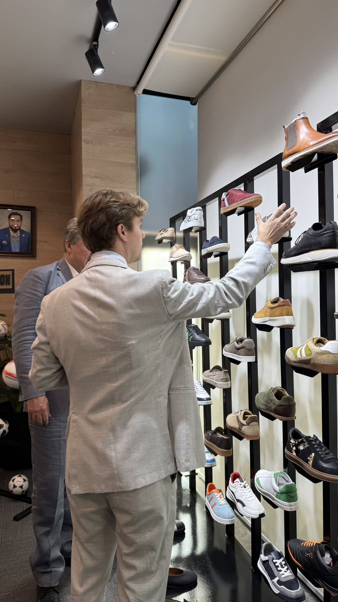 EUPakistan's tweet photo. From footballs, sportswear to surgical instruments and leather goods, Sialkot’s world-class products reach consumers across Europe.

2/2 https://t.co/SbHW7A9mWB