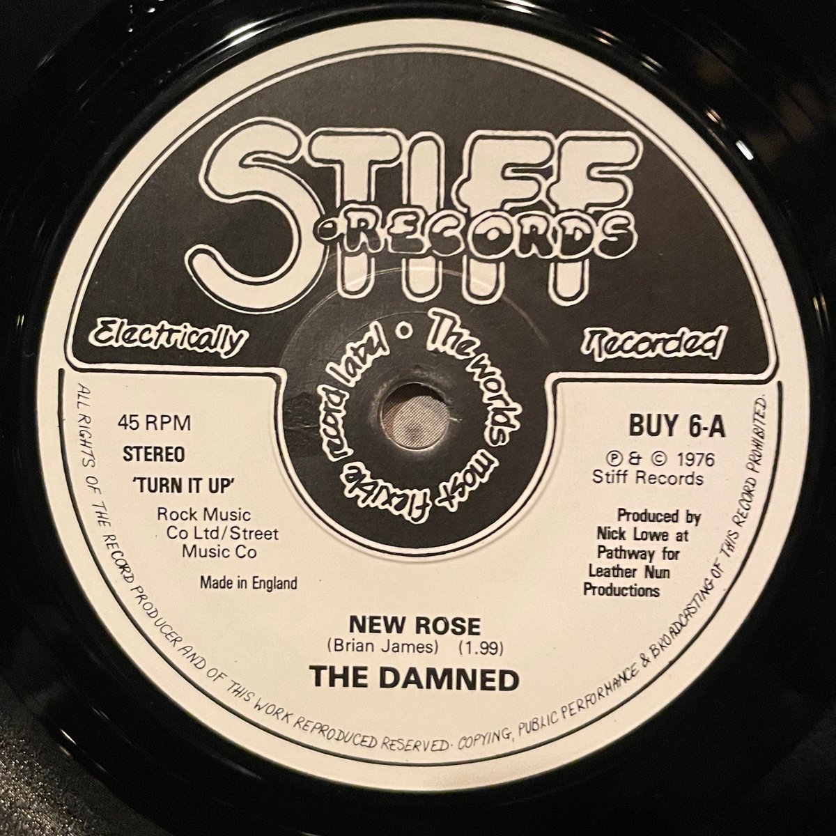 MILEHIGHCLUB202's tweet photo. ほな7いこか
THE DAMNED / New Rose [’78(’76) Stiff Records --- BUY 6]
#thedamned #ダムド #newrose #help #nicklowe #davevanian #brianjames #ratscabies #captainsensible #thebeatles #listeningbar #vinylbar #musicbar #レコードバー #ミュージックバー #mhc17092026
https://t.co/L5o5mQGiHe https://t.co/HJJzUfT4wv