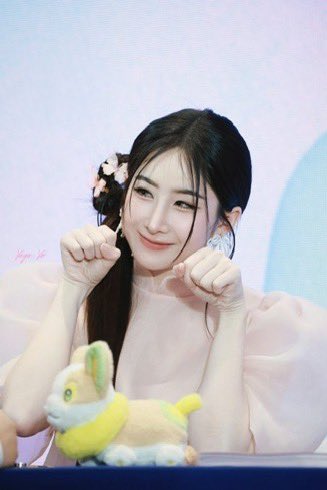 Aiman_1409's tweet photo. 2nd Post

RT for RT, hearts for hearts!
Let’s exchange support and vote for Yoko together. Every little heart matters! 🫶🏻✨

✨ STARFOCUS FASHION SPECIAL ✨

🏆 Yoko Apasra is nominated for 2026 STYLE ICON OF THE YEAR

📅 2026.09.11 - 09.28(BKK)

Framing the World, Defining the Icon

Vote for your style icon🌟

👉 https://t.co/FX6qqKnHRH

#STARFOCUS #2026STYLEICONOFTHEYEAR #YokoApasra