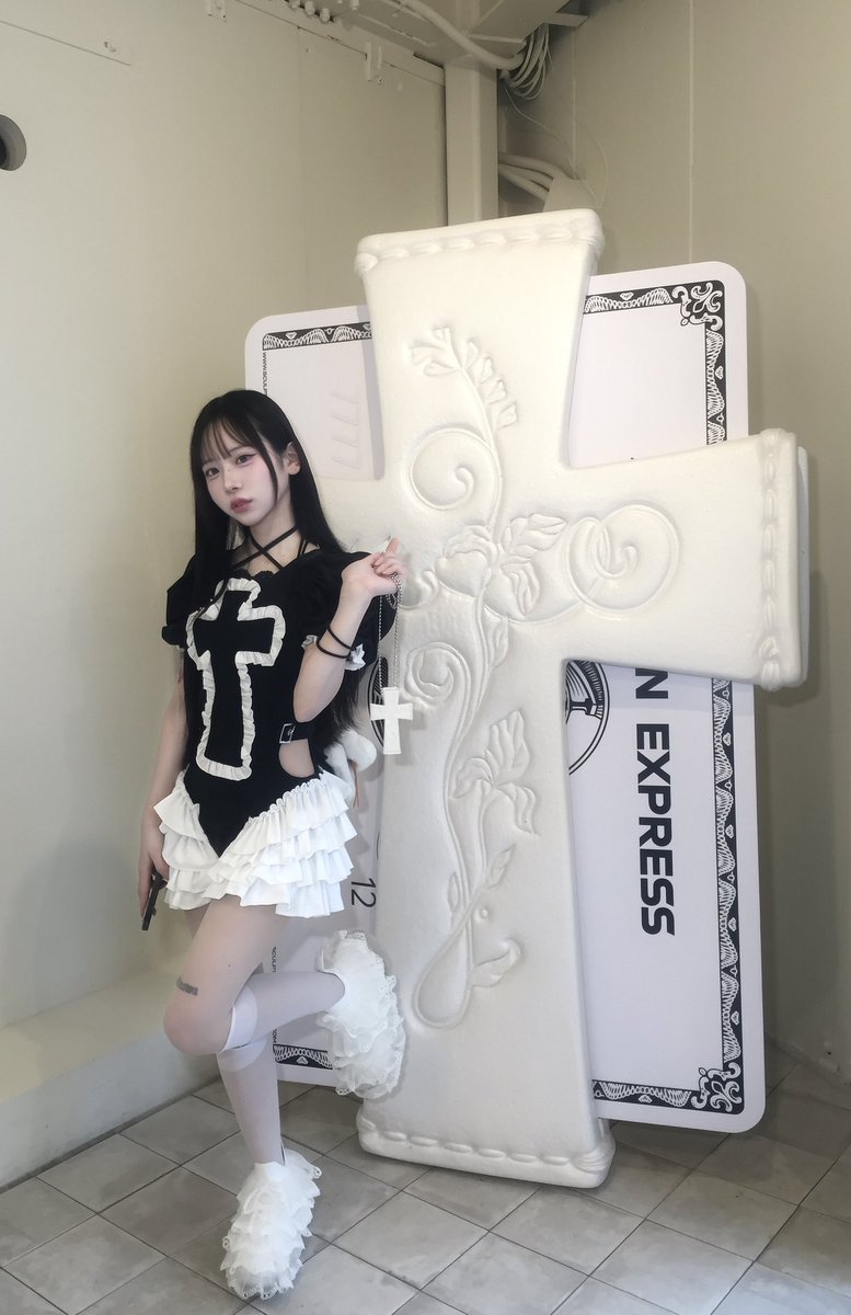 hakanai_oteri's tweet photo. 140cmのメロいシスター、いた https://t.co/qir8PaeRit