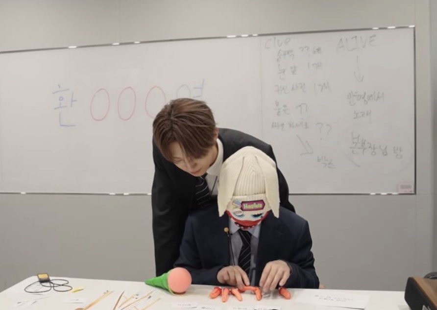 onlysocuteboys's tweet photo. 둘이 진짜 뭐야... https://t.co/G8WeqNV7Li