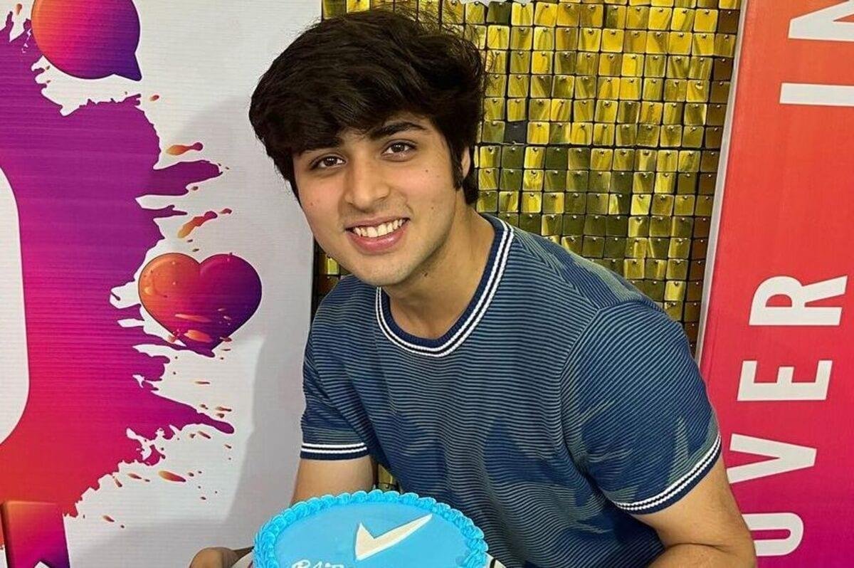 dilberkhandhad1's tweet photo. BIG UPDATE for #RiseAndFallS2! π₯
Along with the names already revealed, there are reports that content creator Raj Grover and Splitsvilla-famous girls Kiara and Niharika may also enter the upcoming season! π
The excitement is definitely building! π₯
Who would you like to support? β€οΈπ
Drop your favourite in the comments!
#RiseAndFallS2 #RajGrover #Kiara #Niharika #RealityShow #Splitsvilla #BigUpdate